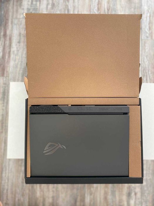 Asus Rog Strix G17 / 3070 TI / 360Hz / 16GB RAM / G713RW-KH027