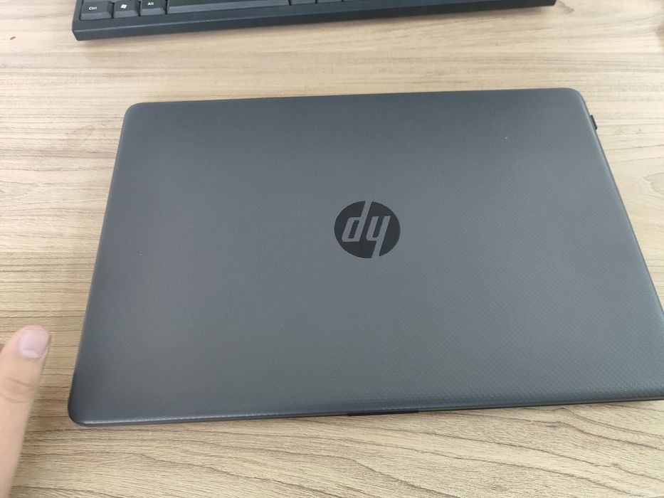 HP Laptop 255 GB