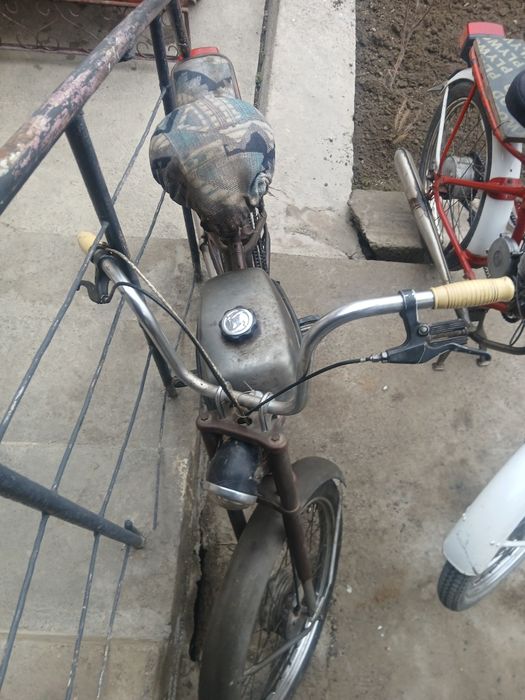 Motor miniski sotiladi 2 si xam
150kub 120km rasxoʻt 100/5litr
Yo
