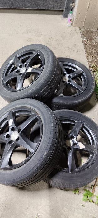 Продам комплект дисков R 17