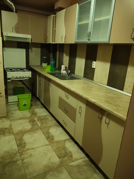 Vând apartament 3 camere