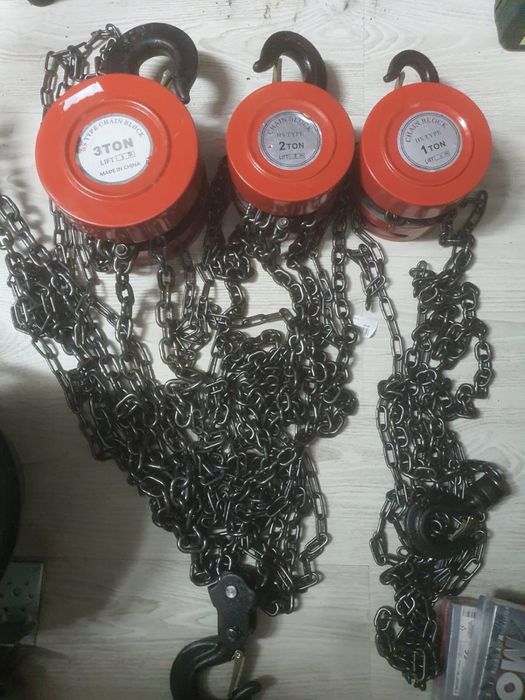 Macara manuală cu lanț 3 m /1T / 2T / 3T .