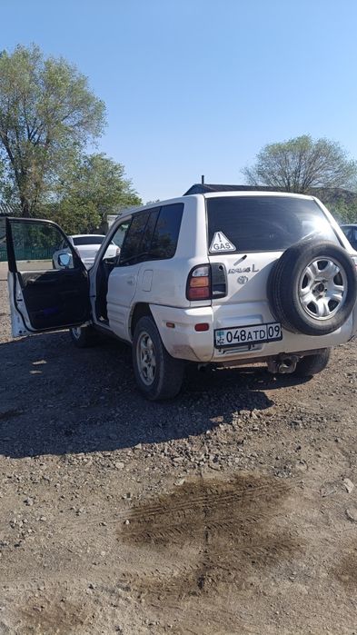 Продам тайоту РАФ 4.