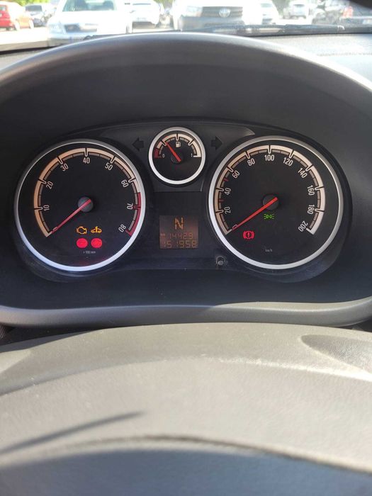 Opel Corsa 2009-AUTOMATA-Benzina 1.2