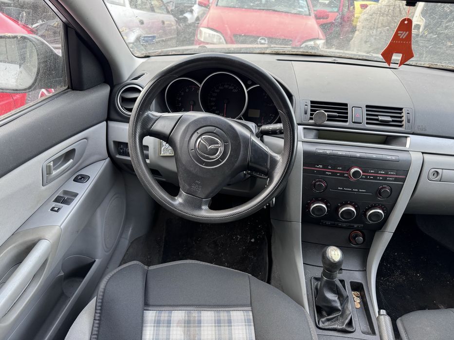 Мазда 3 1.4и 84кс 2004г На Части