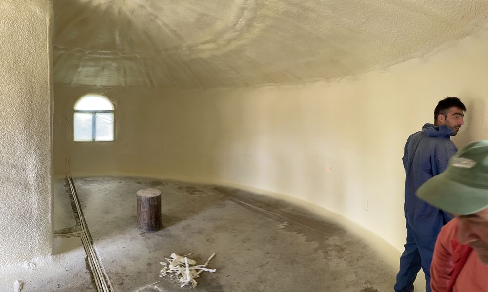 Izolații  spuma Poliuretanică / Cele mai mici preturi