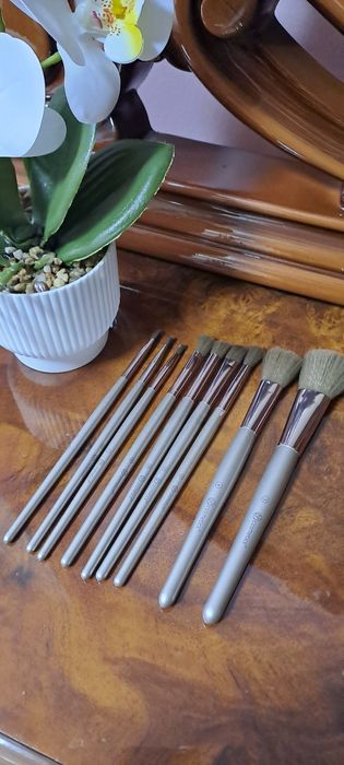 Кисти для макияжа Новые