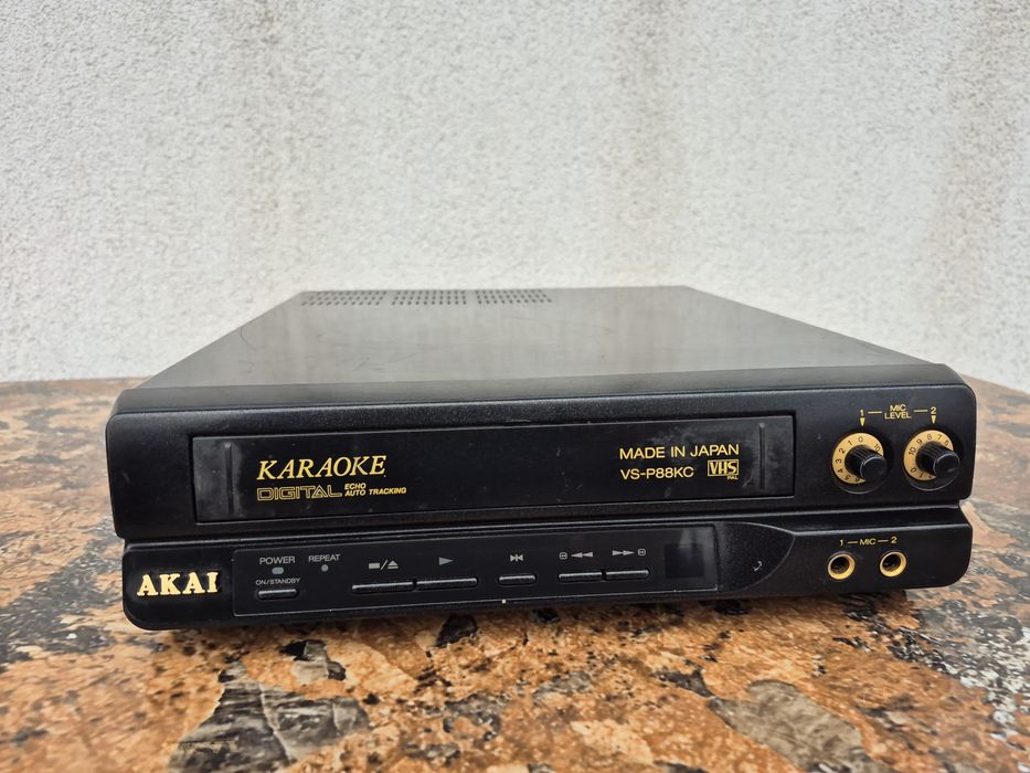 Vând video marca Akai model VS-P88KC, made in japan