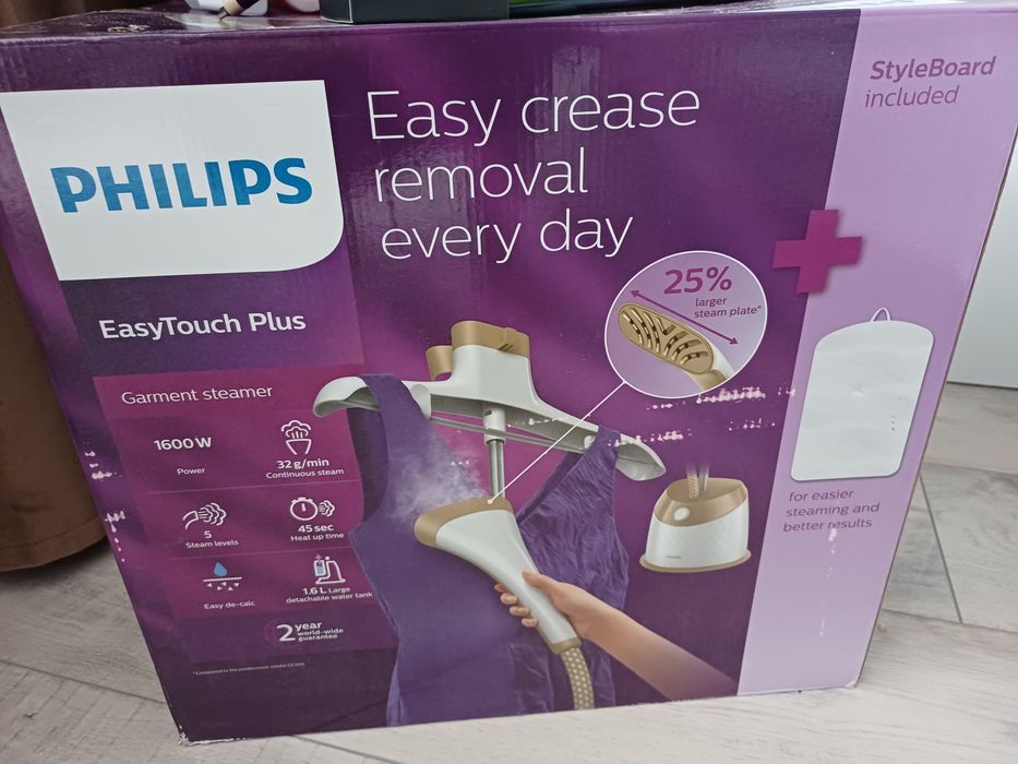 Вертикальный отпариватель для одежды Philips