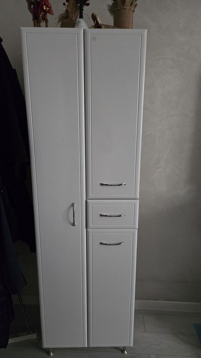 Продам шкаф для ванной комнаты