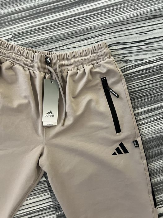 Pantaloni crem de bumbac