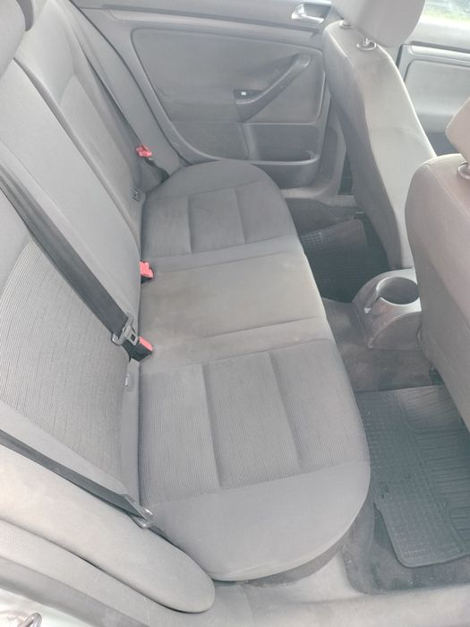 Vând VW Golf V 1.9 TDI