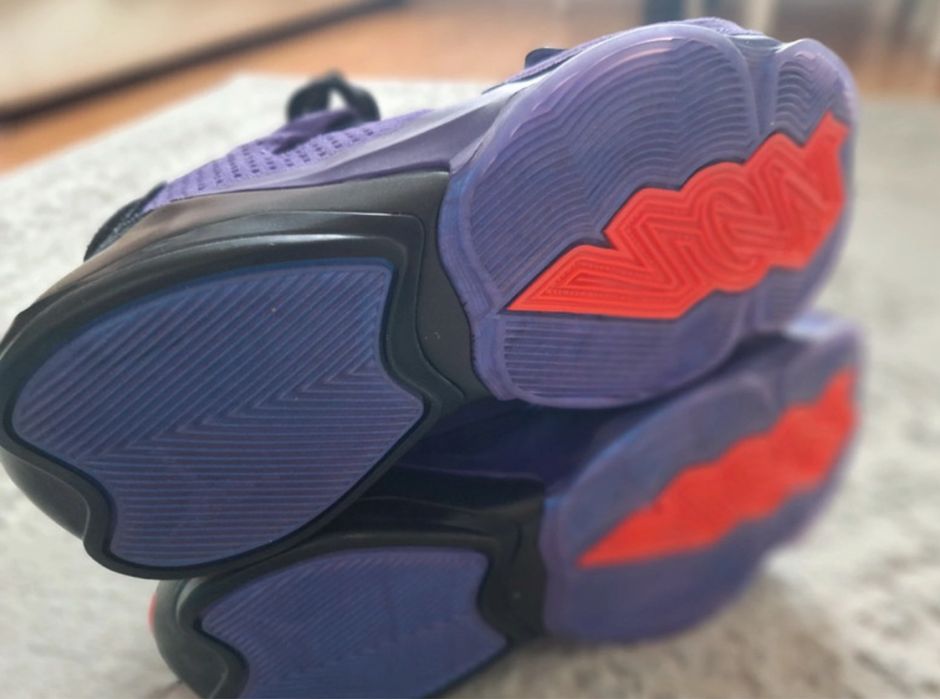 Ghete Jordan Zion noi marime 38