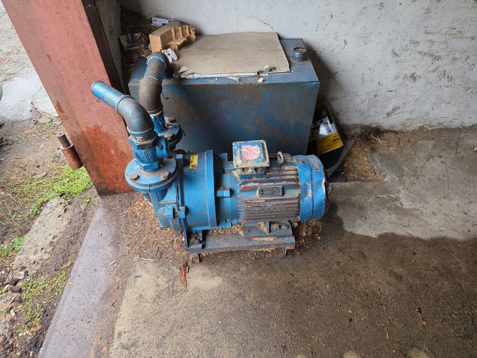 Водокольцевой вакуумный насос