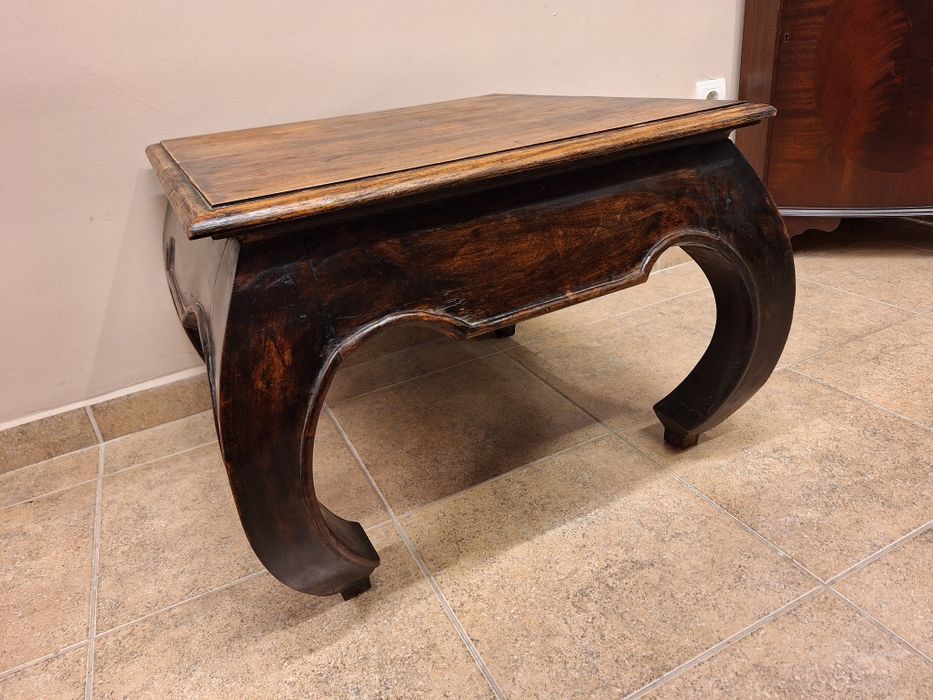 Маса за всекидневна орех