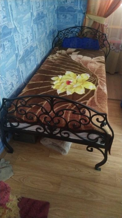 Кровать кованая ручной работы с матрацем. Размеры в готов.виде 100*210