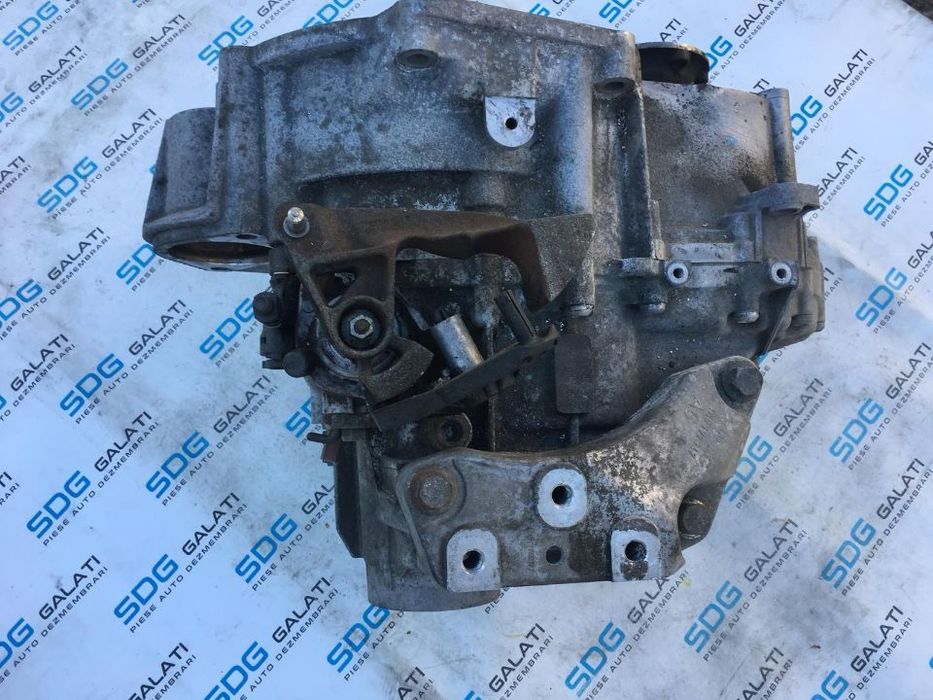Cutie Viteze 6 Trepte Manuala VW Golf 5 2.0TDI 2003 - 2008 COD : KNS Proba Pe Masina
