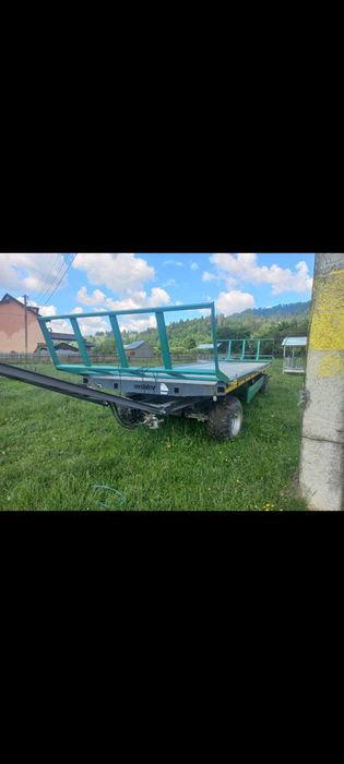 Platformă de cărat baloți