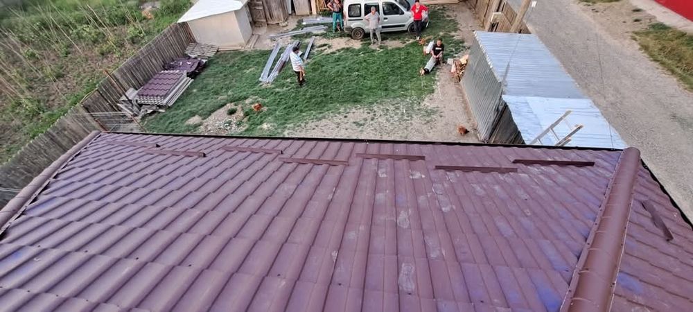 Montaj  acopersuri dulgherie tigla metalica terase reparati de urgent