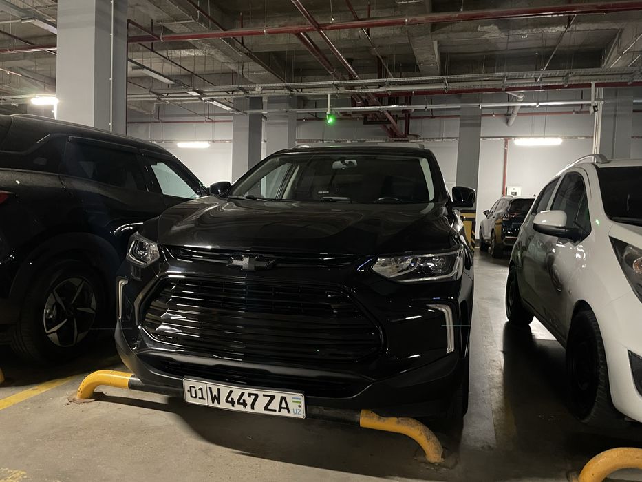 Tracker Premier sotiladi