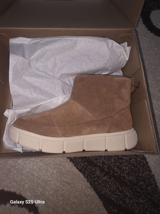 Ghete 38 marca Sorel waterproof