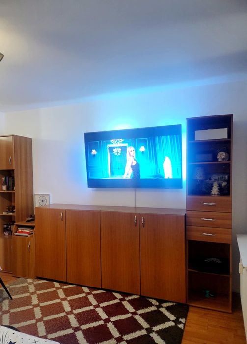 Închiriez/vând  garsoniera