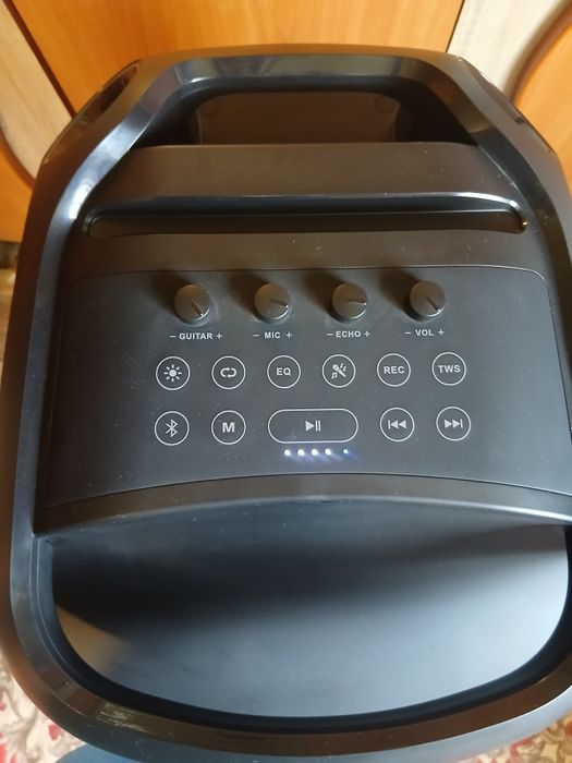 Boxă Portabilă AKAI Party Speaker 600 – 120W RMS | Aproape nouă