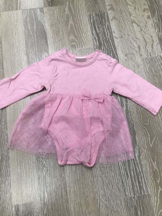 Бодики, ромперы  h&m