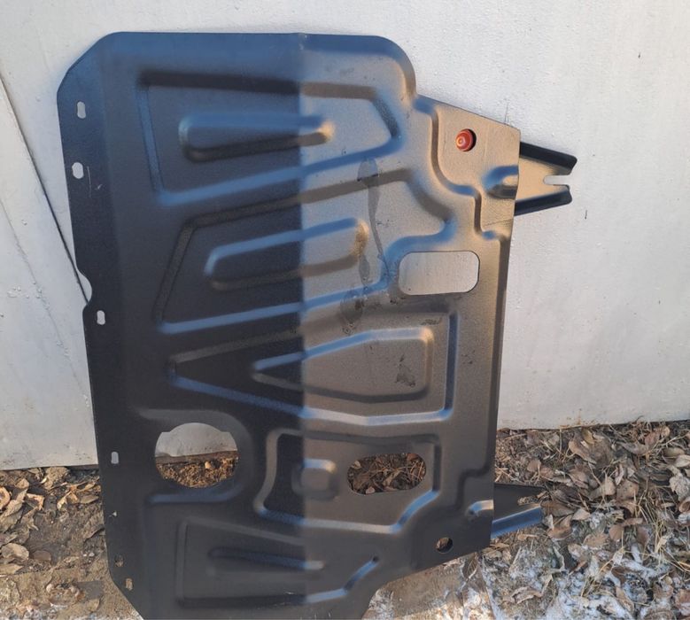 Защита двигателя и кпп Nissan