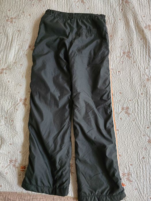 Pantaloni ski pentru copii, marime 7-8 ani, 122-133 si 8-9 ani.