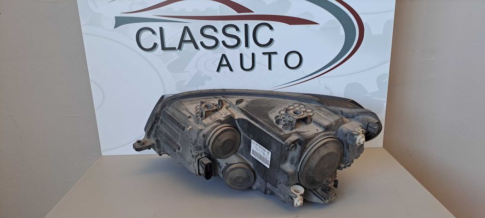 Фар VW Caddy 2020г.