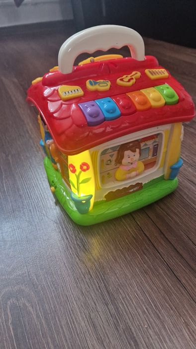 Jucarie cu lumini si sunet