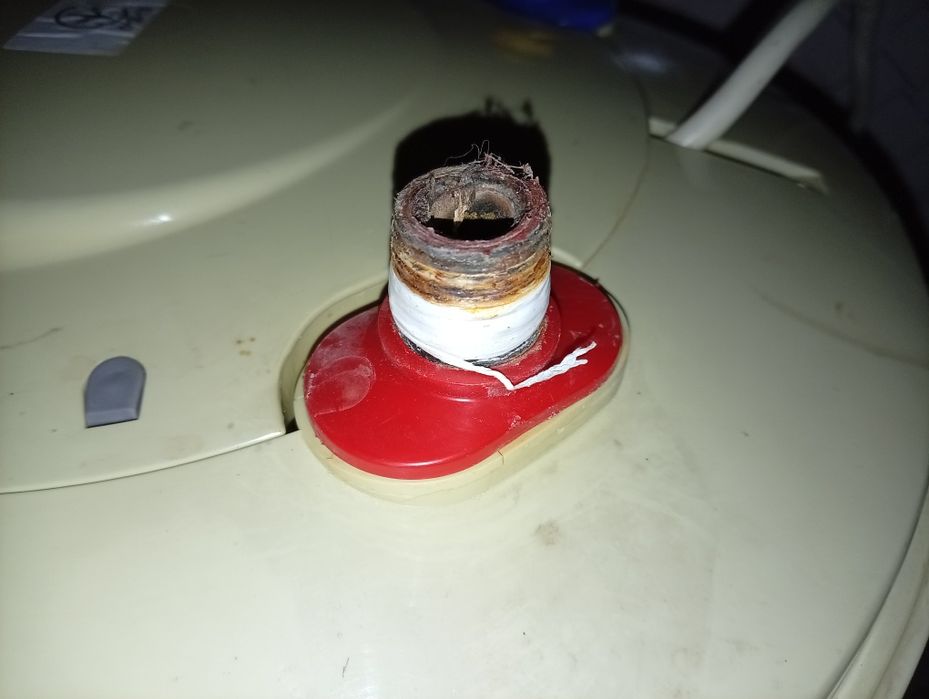 Ariston sotiladi, ishlashi yaxshi