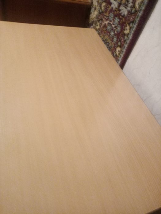 Продам кухонный стол тумбу