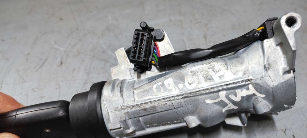 Contact + cheie vw touran golf skoda  cod 1K0905851B cu 6 fire