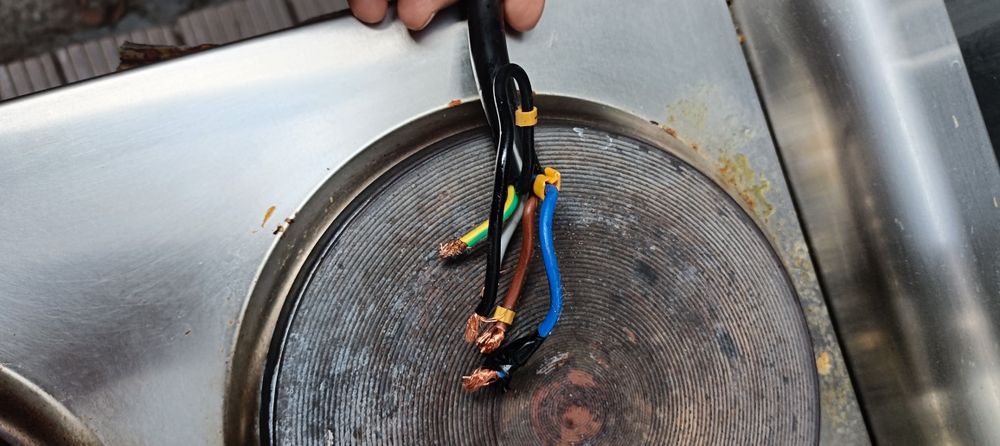 Продается плита , состояние б/у