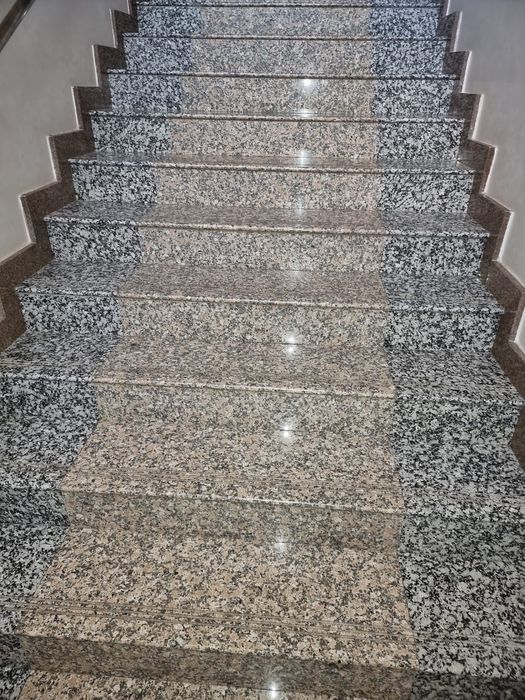 Гранит Травертин. Натуральный камень.