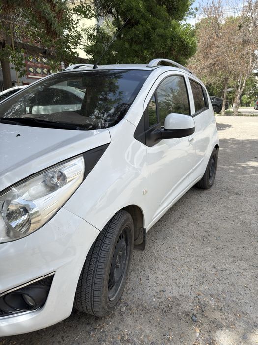 chevralet spark sotiladi