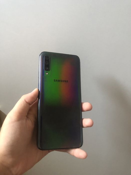 samsung a50 yaxwi telefon aybi yoq pul zarurligi uchun sotyapan