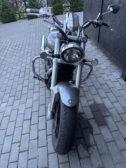 Suzuki Intruder M800