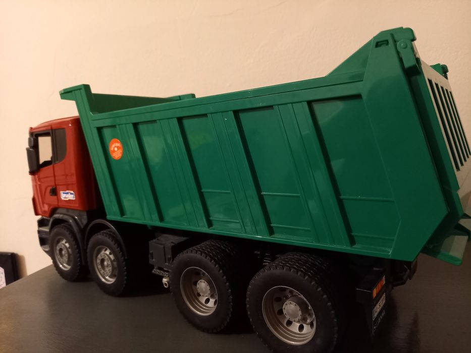 Bruder Scania самосвал