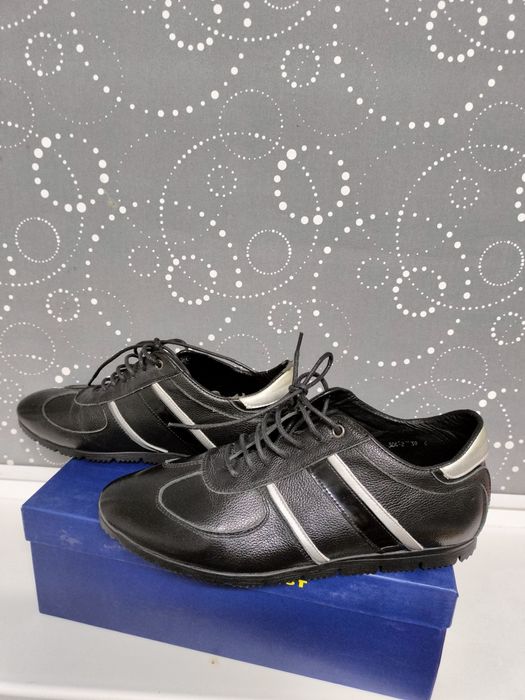 Продам стильный мужской обувь