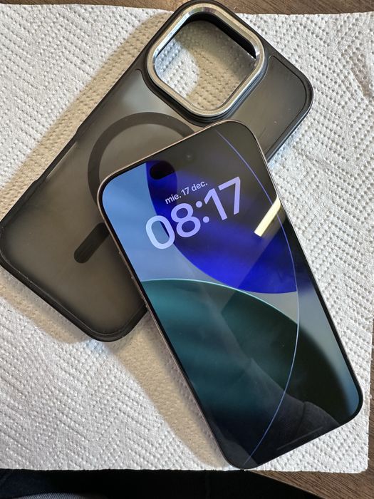 Vand iPhone 16 Pro ca nou,baterie 94% funcționează perfect, poze reale