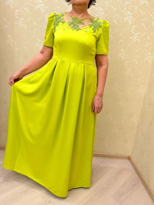 Вечернее платье