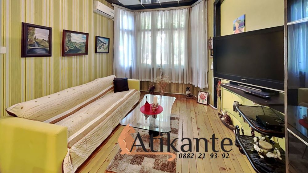Продава се Четиристаен апартамент в София, Център - 130 кв.м за 5154 €/кв.м - Снимка #1