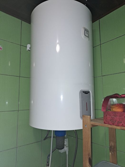 Boiler electric Ariston, 75 L