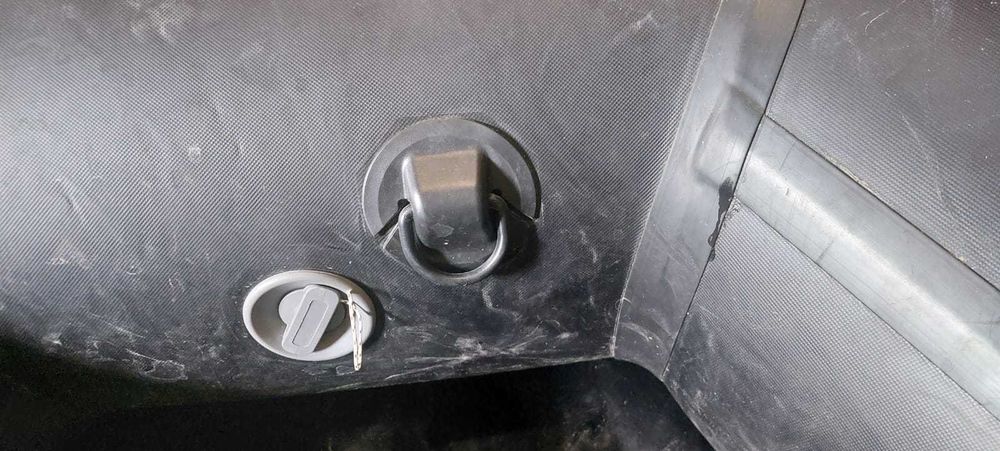 Лодка Адмирал 320С камуфляж