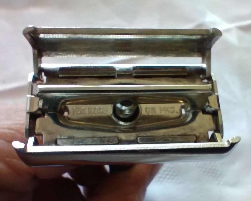 Самобръсначка Gillette Super Adjuatable.