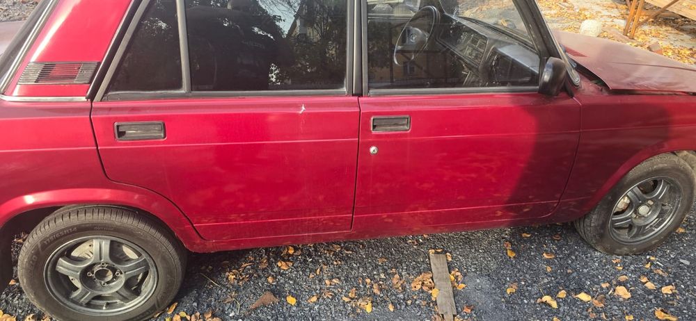 Продам срочно автомобиль