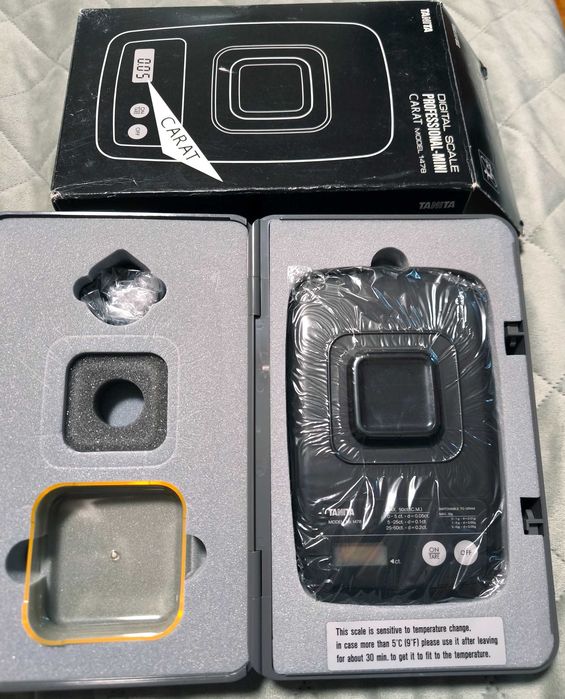 Бижутерска везна Tanita 1478 Mini Carat Scale